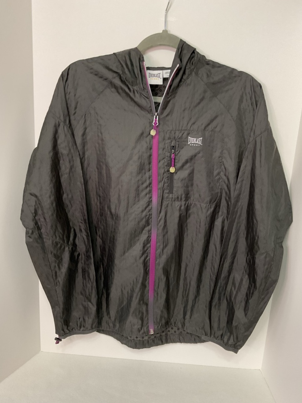EVERLAST SUPER LIGHTWEIGHT FULL ZIP HOODED JACKET - SZ BIG KIDS LARGE